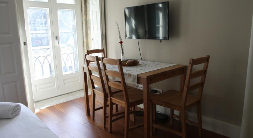 Guestready - Ayres Studio W Balcony Garden Porto Ruang foto
