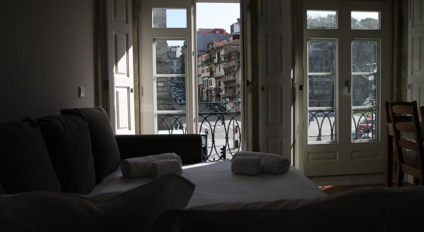 Guestready - Ayres Studio W Balcony Garden Porto Bagian luar foto