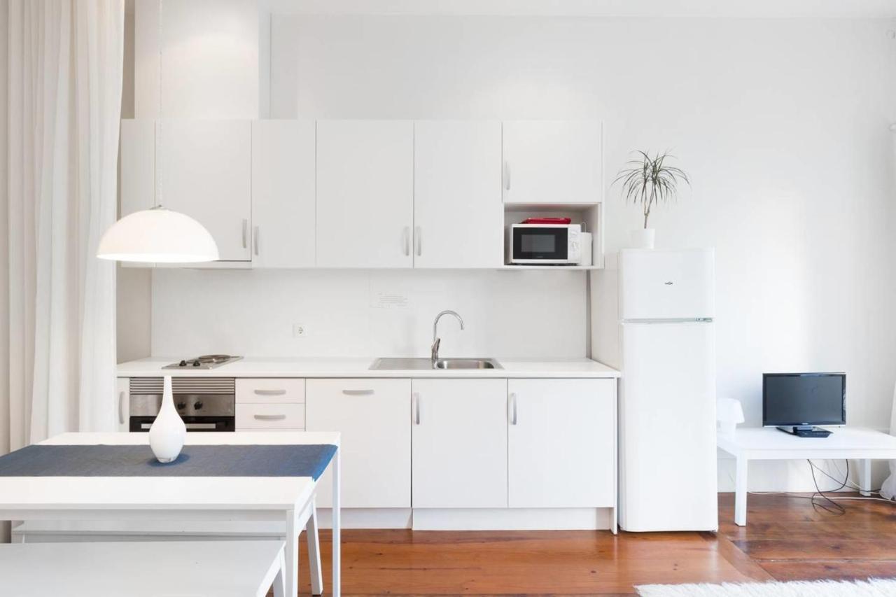 Guestready - Ayres Studio W Balcony Garden Porto Bagian luar foto