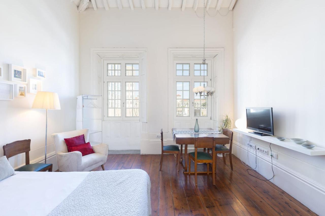 Guestready - Ayres Studio W Balcony Garden Porto Bagian luar foto